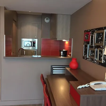 Aparthotel City'o