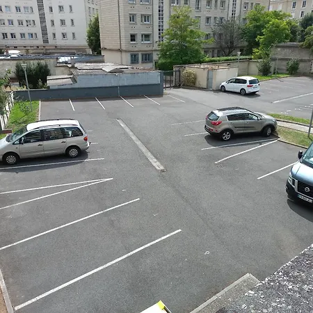 B&B Home Caen Centre Gare 4*