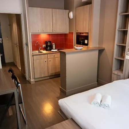 Апарт-отель Centre Gare 3*