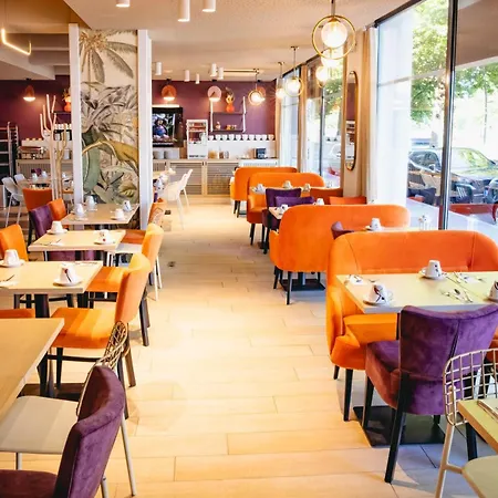 Centre Gare Apartahotel