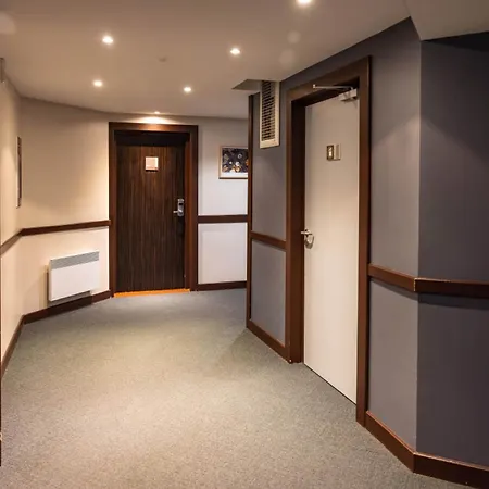 Centre Gare 3* Кан