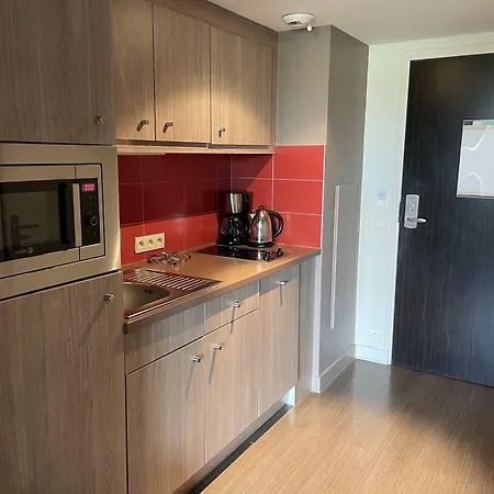 Centre Gare Apartahotel