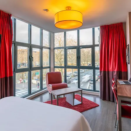 Centre Gare Apartahotel