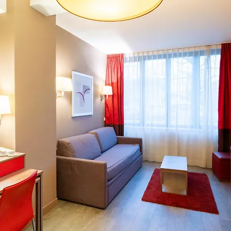 Centre Gare Apartahotel 3*