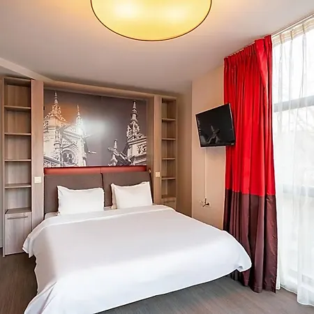 Centre Gare Aparthotel 3*