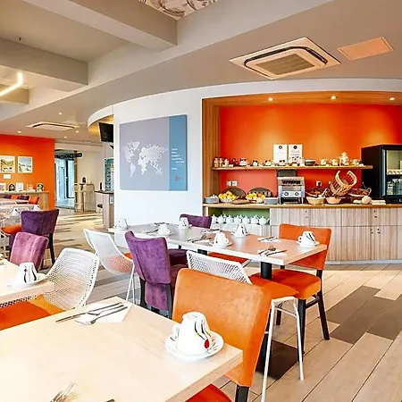 Centre Gare Aparthotel 3*